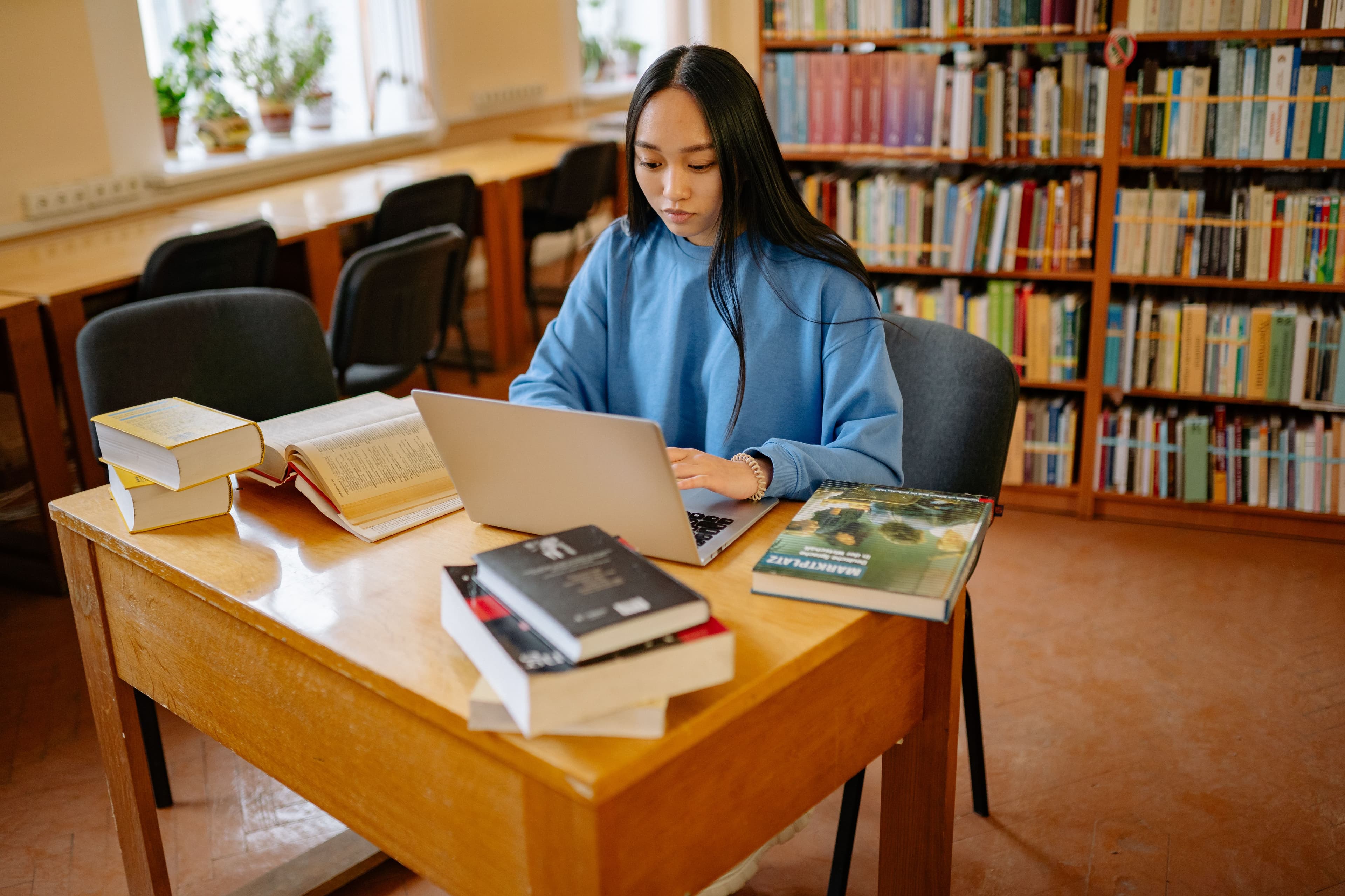 What Is an AI Study Tool for Students? A Practical Guide